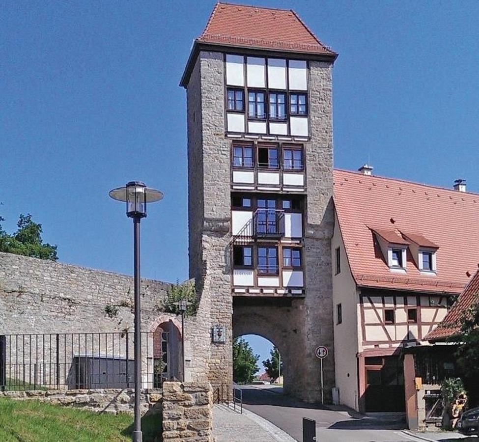 Jakobsturm Ferien Im Turm Rottingen Esterno foto